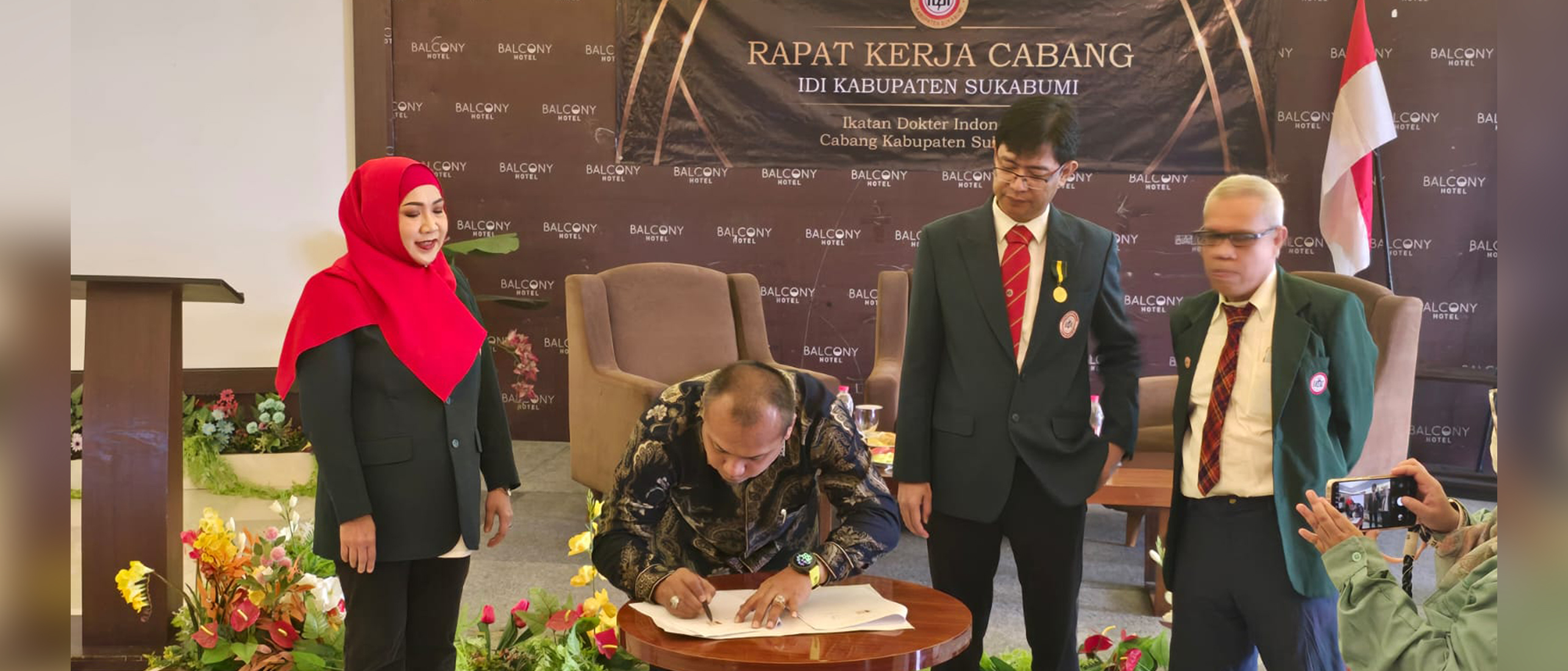 Penandatanganan MOU Bidang Hukum Antara IDI & DPC PERADI Cibadak Kab. Sukabumi